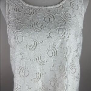 Ann‎ Taylor Loft White Floral Lace Sleeveless Blouse Women's Size M